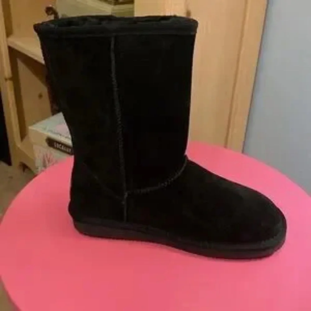 Lamo Classic 9 inch Black Boot Collection - Size 5